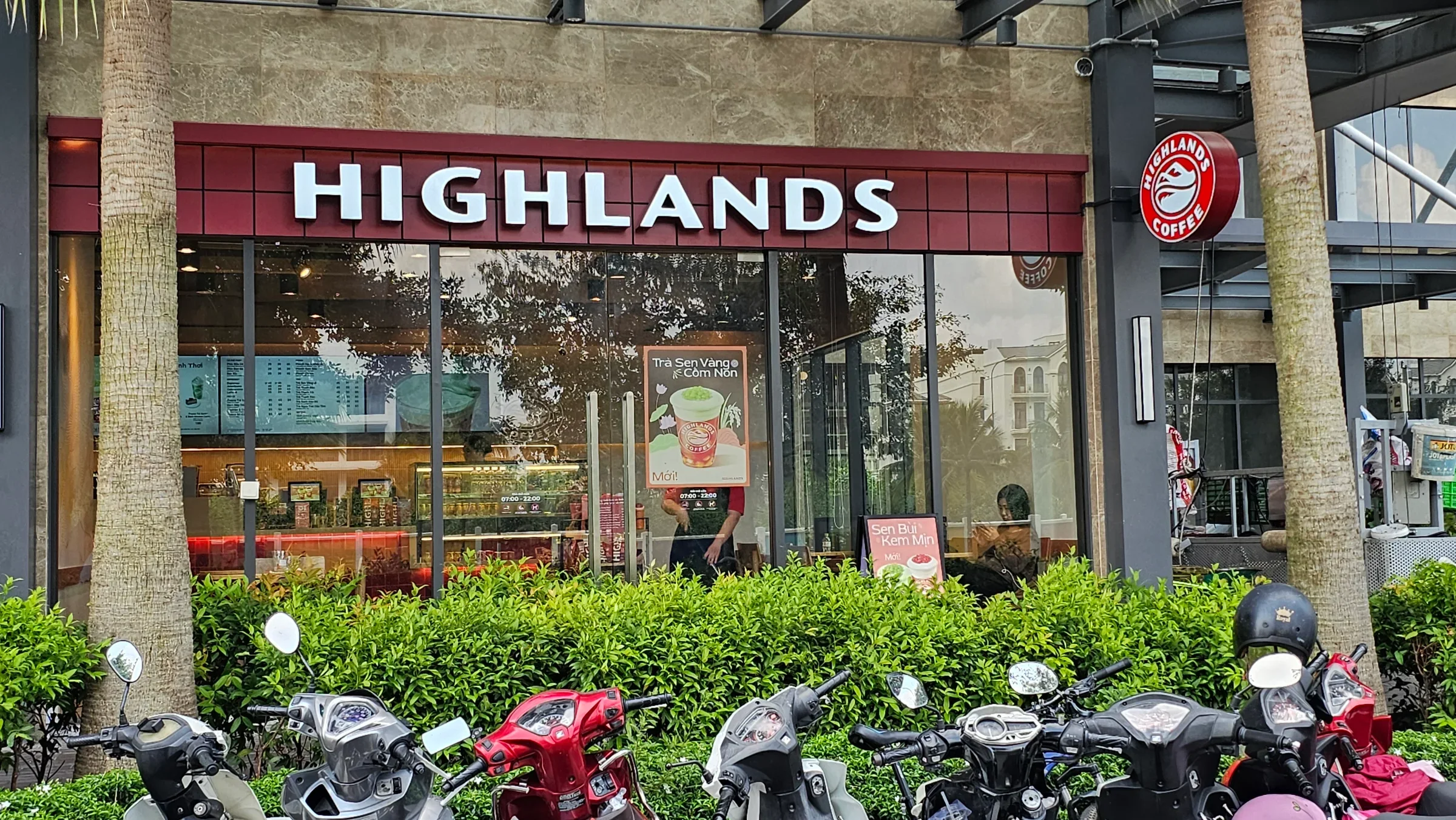 Highlands Coffee - Camellia cover photo